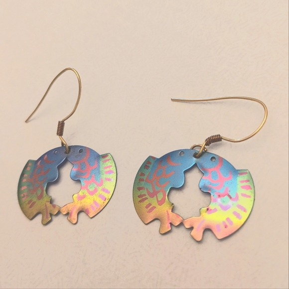 Holly Yashi Kissing Fish Niobium Dangle Earrings - Picture 2 of 8